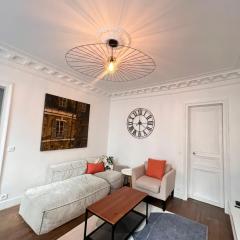 Real Parisian apartment with 2 bedrooms and AC