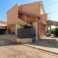 Stunning Apartment In Zadar With Wifi