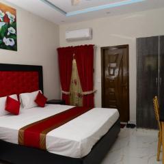 Golden Pearl Residency Family Hotel