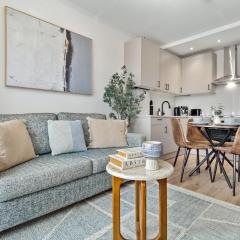 Stylish Spacious Flat near Arnos Grove