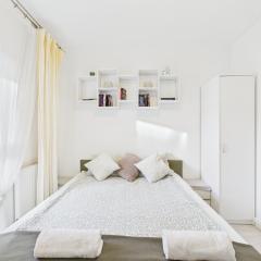 SuperApart Augustówka 73 "1BR Home with Balcony & Pet-Friendly"