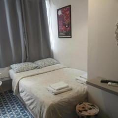 Psiri Acropolis Economy Rooms