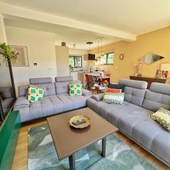 Maison moderne avec jardin au cœur du vignoble