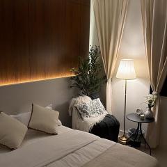 استديو عصري متكامل بتصميم فريد دخول ذكي