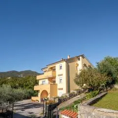 Apartment Silvana-3 by Interhome