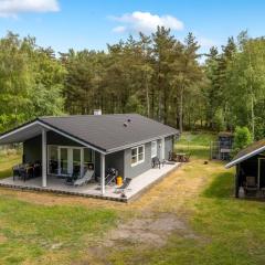 Holiday Home Bæver - 1km from the sea by Interhome
