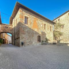 Stunning Apartment In Murlo With Wifi