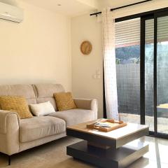 Centrale climatisée deux chambres terrasse parking, saint raphael