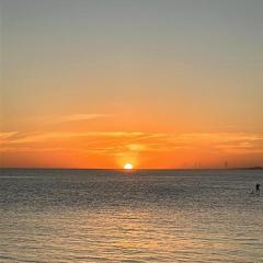 Departamento en peatonal y el mar