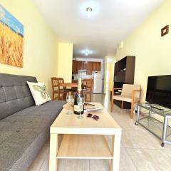 1A Apartment Abrigos, Wifi and balcony