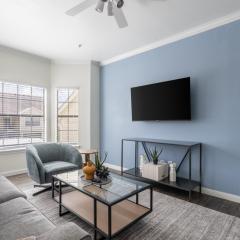 Landing Beautiful 2BD Gym Pool