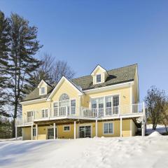 Weeks Hill: 5 br, fireplace, a/c, deck, views