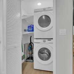 roomstr Montana Suite 1 Bedroom in South Tampa with Private Full Bathroom & FREE COFFEE