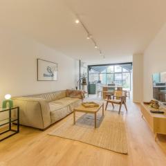 Designer loft 5 minutes from Paris