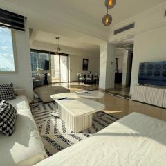 Black and white 3 bedrooms in LAC II