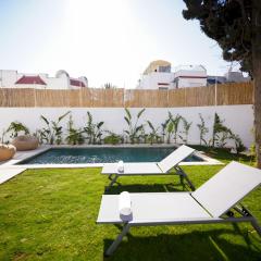 Villa Hermes: Seaside and luxurious