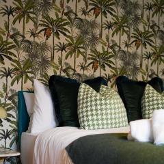 The Linden Lodge, near Cathedral, free parking