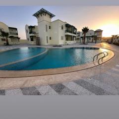 Mazari Apartment with Sea View and Pool