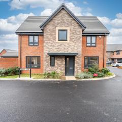 4 bedroom house ideal for contractors & families