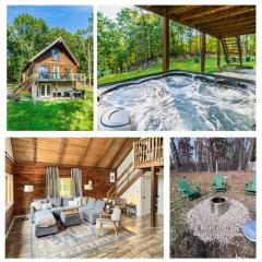 Large Cabin w Hot Tub, Pond, Deck, Fire Pit, WiFi