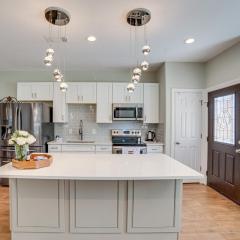 Walk to Lake Lewisville and Park Pet-Friendly Apt