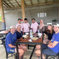 AJA Tumpaksewu Homestay