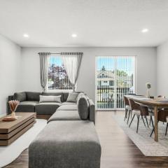 Cozy Oasis Near Waterfront With AirHockey and Ping-Pong