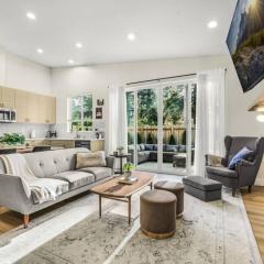 Amazing and Comfy Home With A Fire Place and Big Backyard