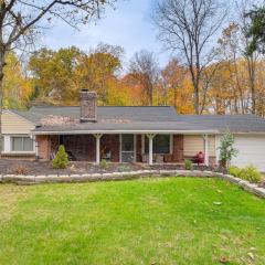 Easy Cleveland Access! Quiet Suburb Stay with Yard