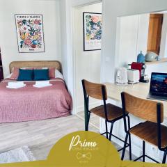 Studio Remigny, hyper centre ville de Nevers, style "Appart-hôtel" by PRIMO C0NCIERGERIE