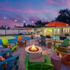 Sleeps 14 Pool Hot Tub Basketball Court