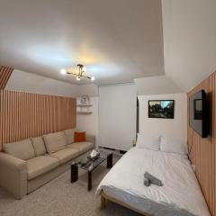 Chelsea Studio near Sloane Square & Knightsbridge