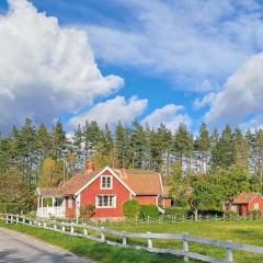 Awesome Home In Söderåkra With Wifi