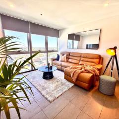 Sky-High Luxury Over The Gabba City Views Pool