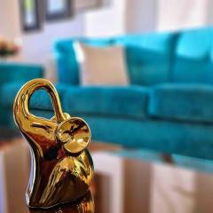 Luxury Triplex Penthouse with Balcony and Stunning Mountain Views