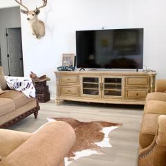 New Home Sleeps 9, SW Stories, Stars, & S'mores