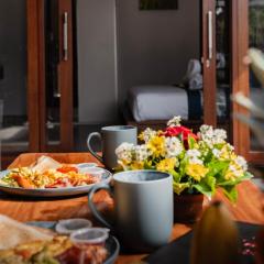 Grand Mesari Bona Villa