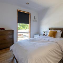 Room with King Single bed