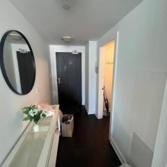 Prime 2Bed Downtown Vancouver Apt