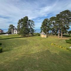 Duplex avec Terrasse et Accès Plage Privée, Garage Inclus - FR-1-498-121