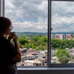 Acogedor Apartaestudio con Vista a la Ciudad y las Montañas - Zona Central - 1 Dormitorio Piso 14