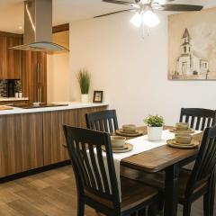 Cozy House in Mayberry