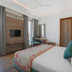 Hotel SG Continental Amritsar !! Prime Location ! Parking ! Open terrace