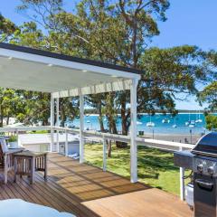 The Bay House - Waterfront with Fireplace