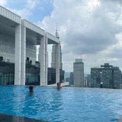 Platinum Suite KLCC By Infinity Pool
