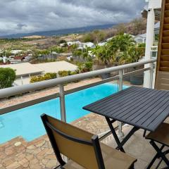 Appartement Le Dou Letchi avec vue piscine et mer