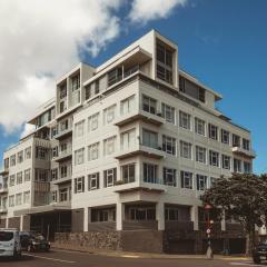 Liardett Penthouse - Inner city accommodation