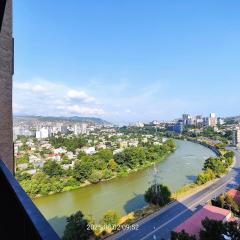 Sky-high comfort & city views