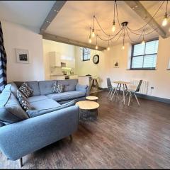 Leeds City Centre - 2 bed coach house flat