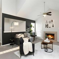 Algarita Lakeside 2BD-2BA Near Airport & Downtown